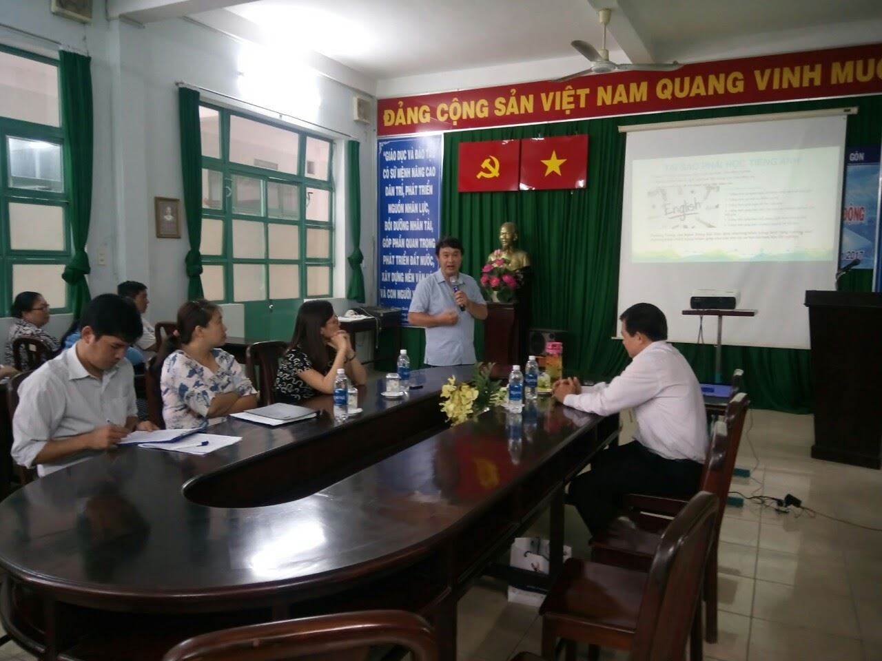 Dong Saigon College
