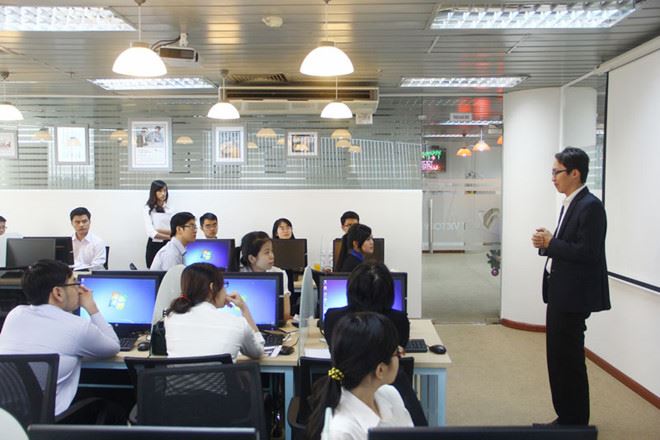 Dong Saigon College