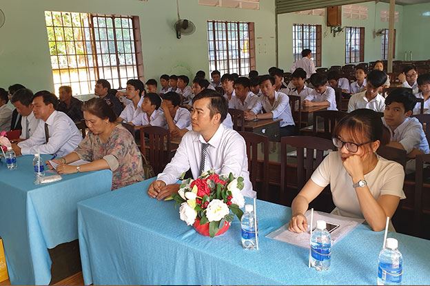Dong Saigon College