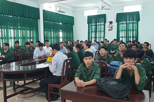 Dong Saigon College