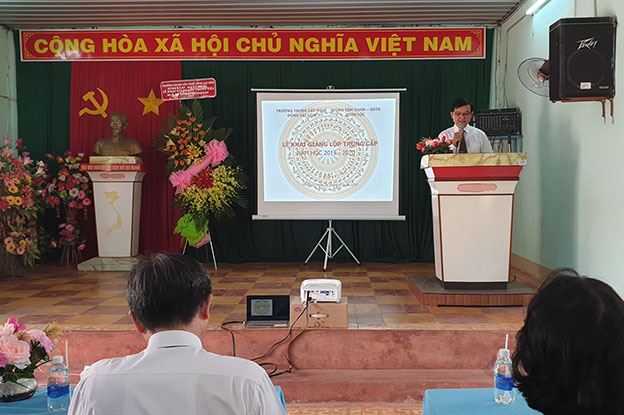 Dong Saigon College