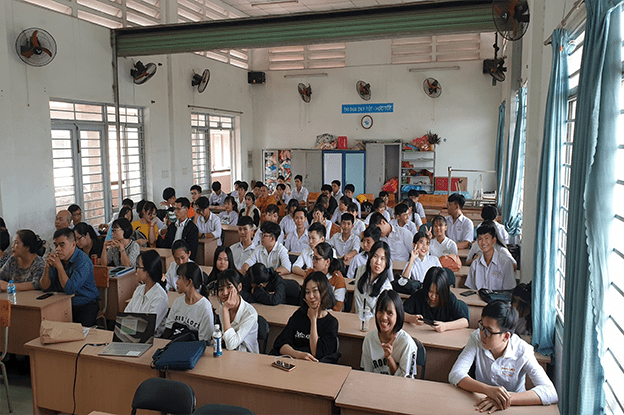 Dong Saigon College