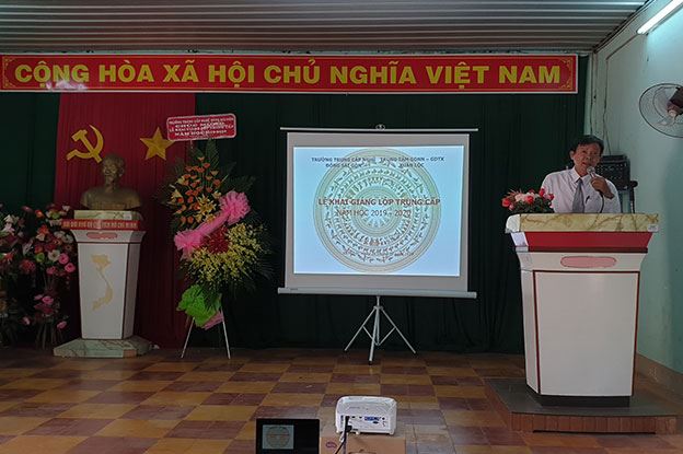 Dong Saigon College