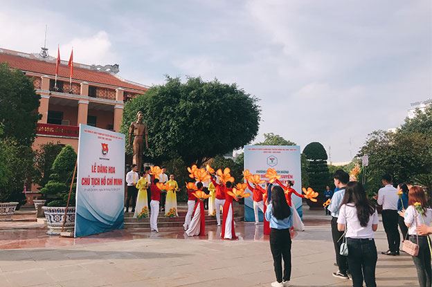 Dong Saigon College
