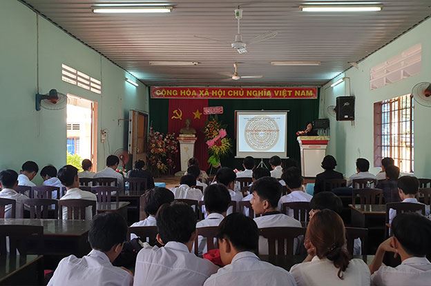 Dong Saigon College