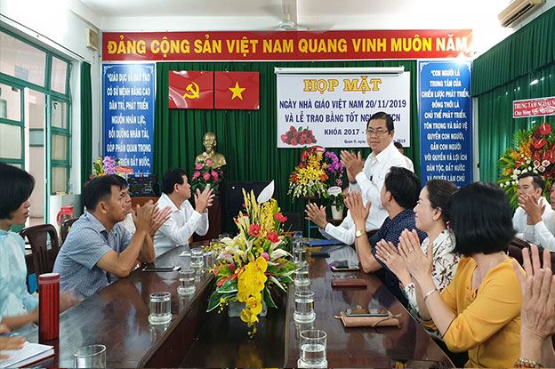 Dong Saigon College