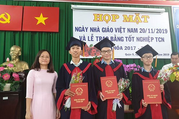 Dong Saigon College