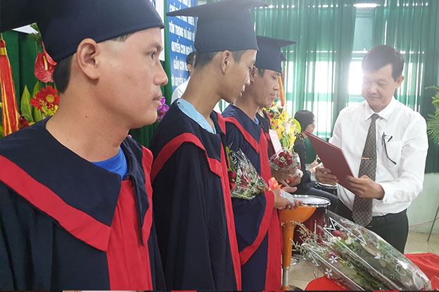 Dong Saigon College