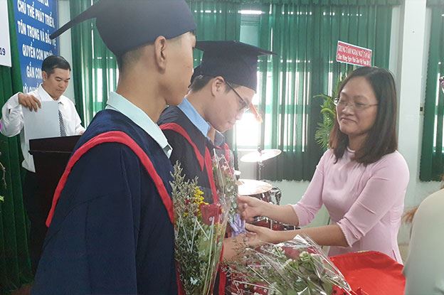 Dong Saigon College