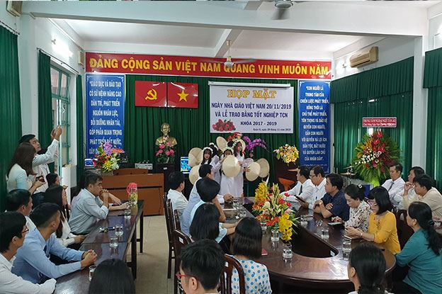 Dong Saigon College