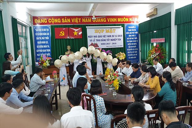 Dong Saigon College