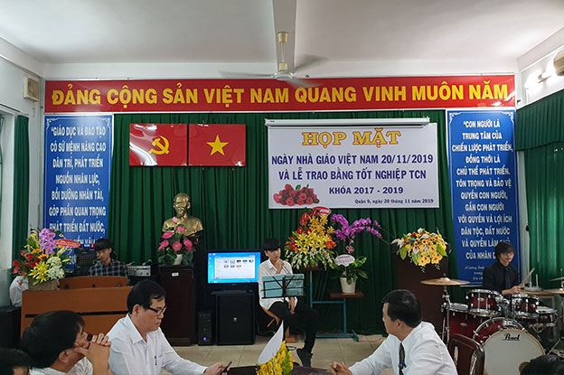 Dong Saigon College