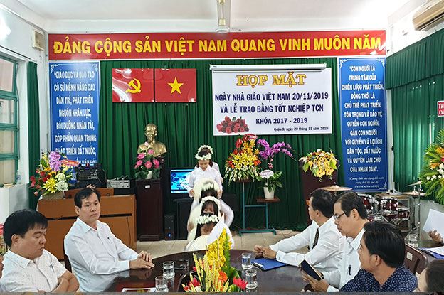 Dong Saigon College
