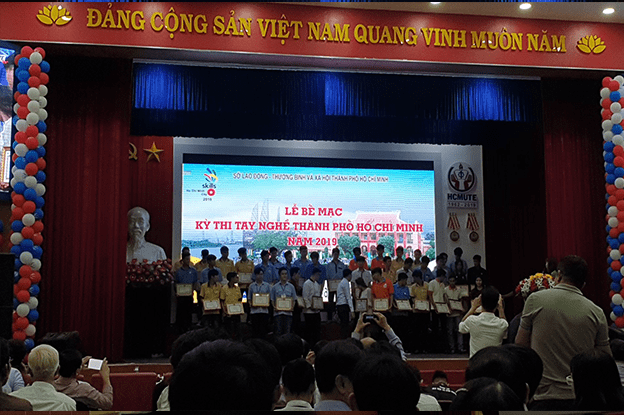 Dong Saigon College