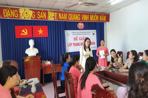 Dong Saigon College