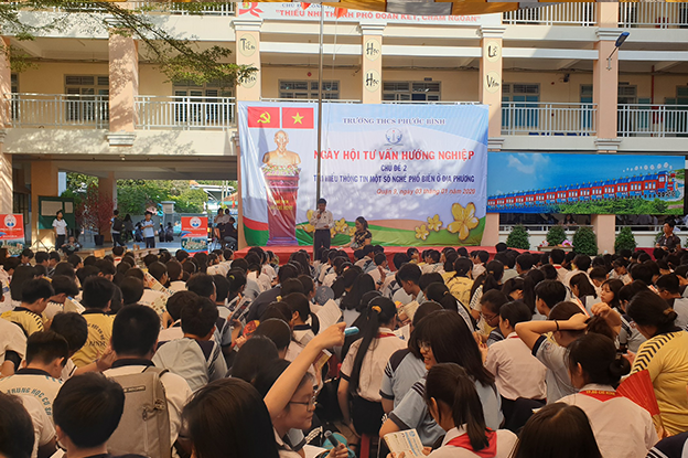Dong Saigon College