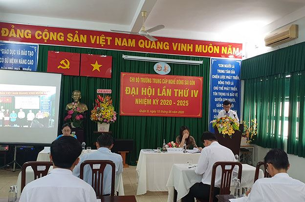 Dong Saigon College