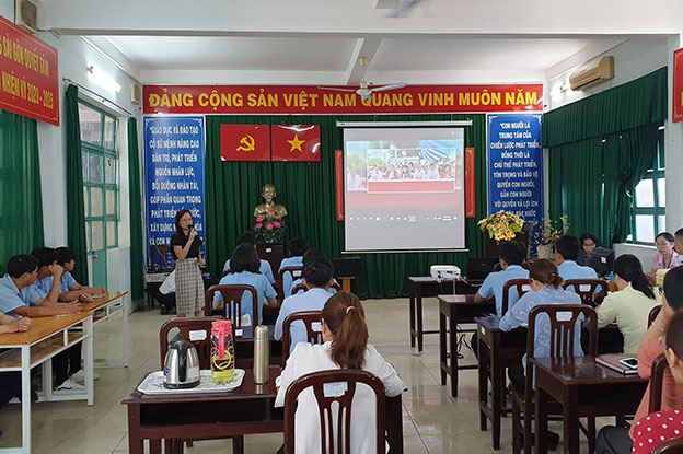 Dong Saigon College