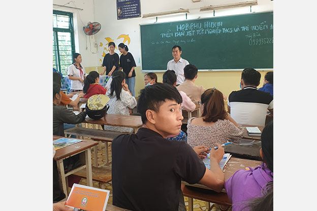Dong Saigon College