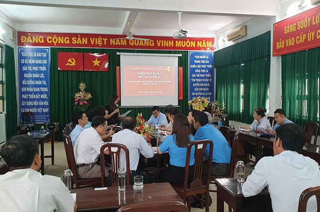 Dong Saigon College