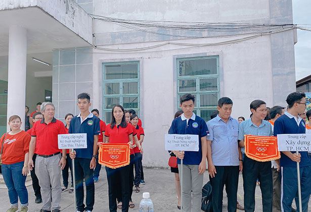 Dong Saigon College