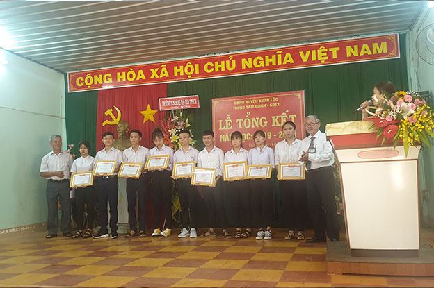 Dong Saigon College