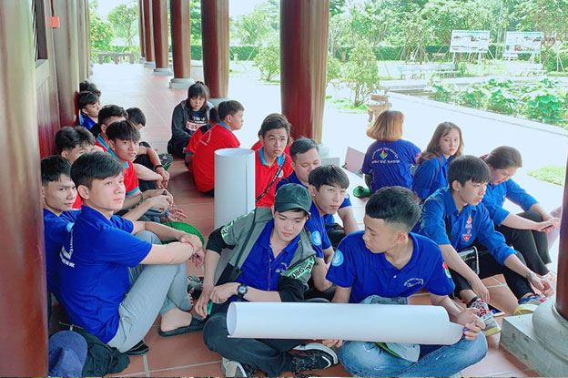 Dong Saigon College