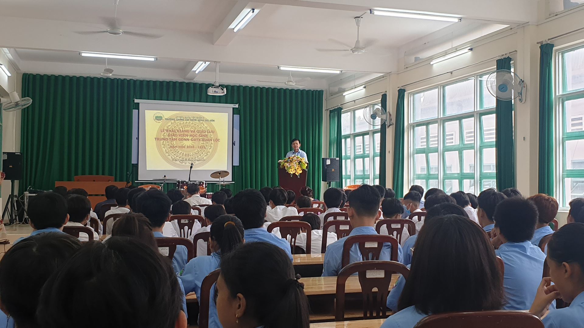 Dong Saigon College