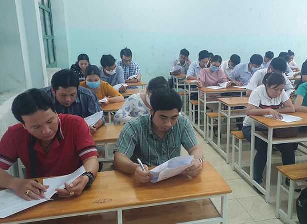 Dong Saigon College