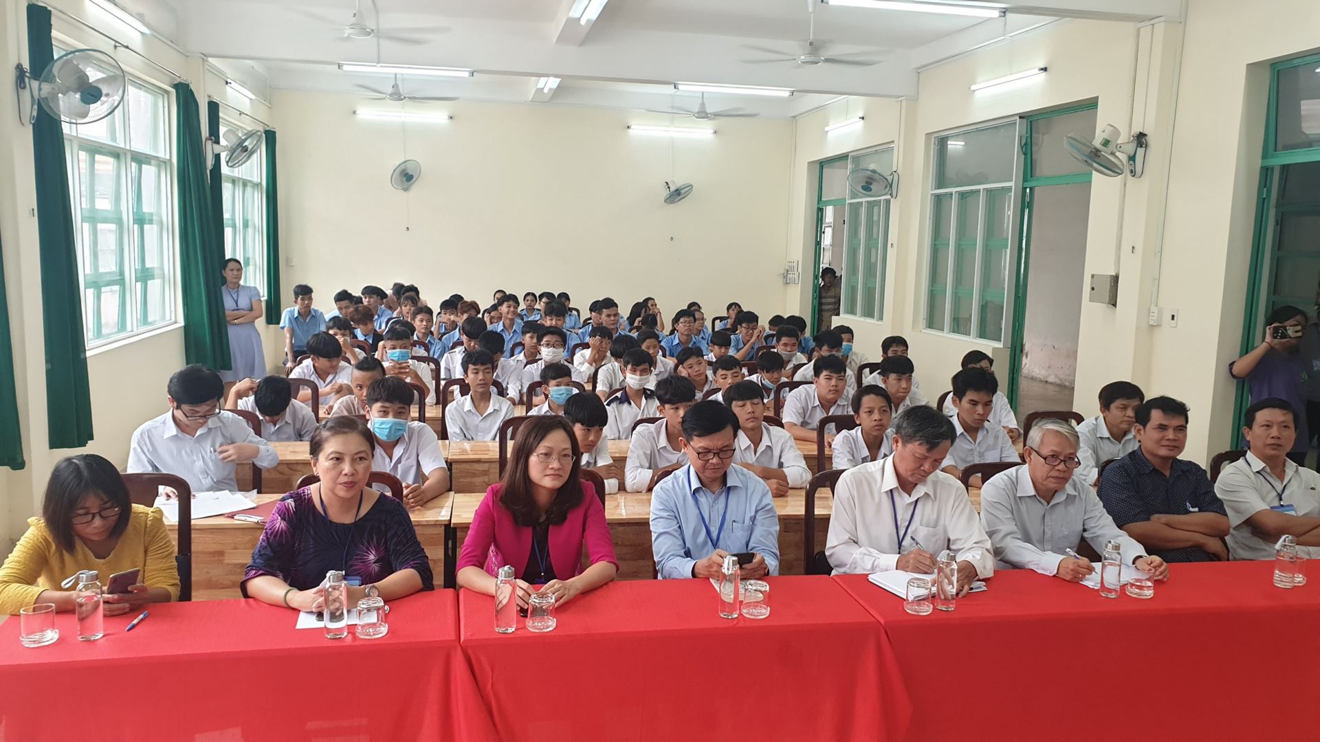 Dong Saigon College