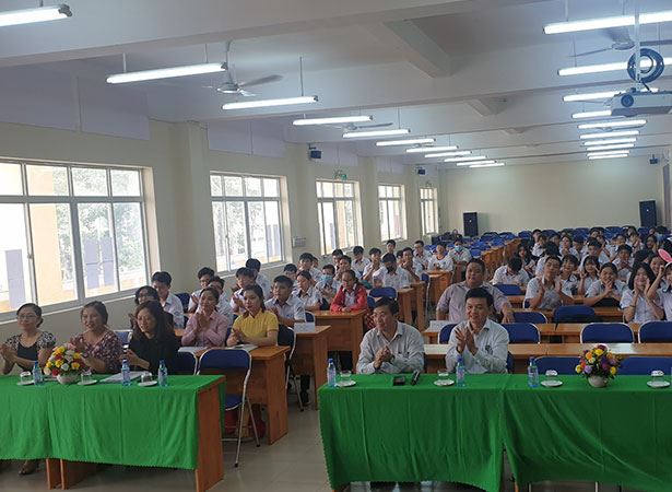 Dong Saigon College