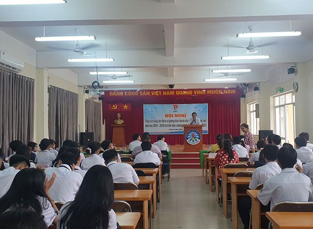 Dong Saigon College